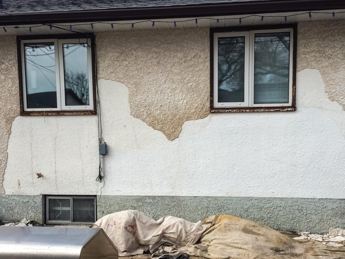 Exterior Stucco Painting & Repair Before