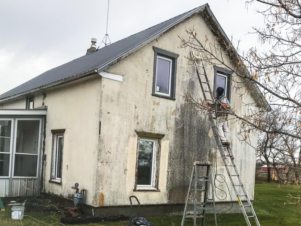 Exterior Stucco Painting & Repair Before